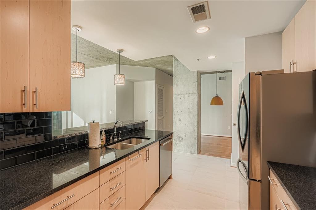 2 bedroom, 2 bathroom, 1,354 sq ft condominium for rent at 860 Peachtree 902, Atlanta, GA 30306 for $3,450 a month — photo 5