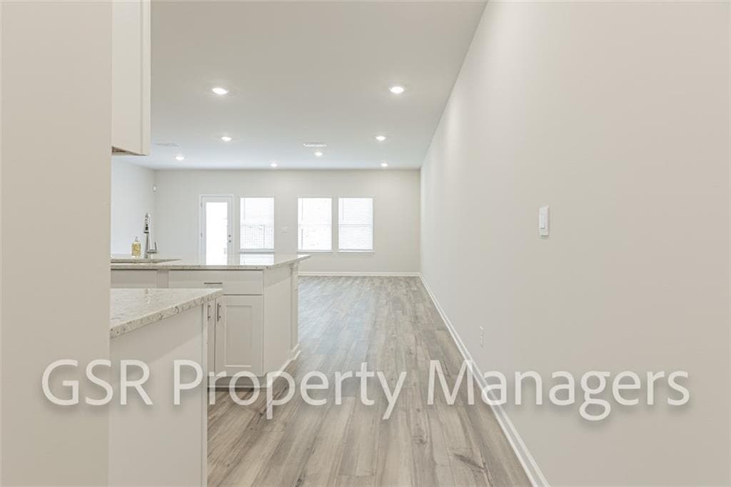 3 bedroom, 3 bathroom, 1,618 sq ft townhouse for rent at 377 Timberland Avenue, Dawsonville, GA 30534 for $1,950 a month — photo 3
