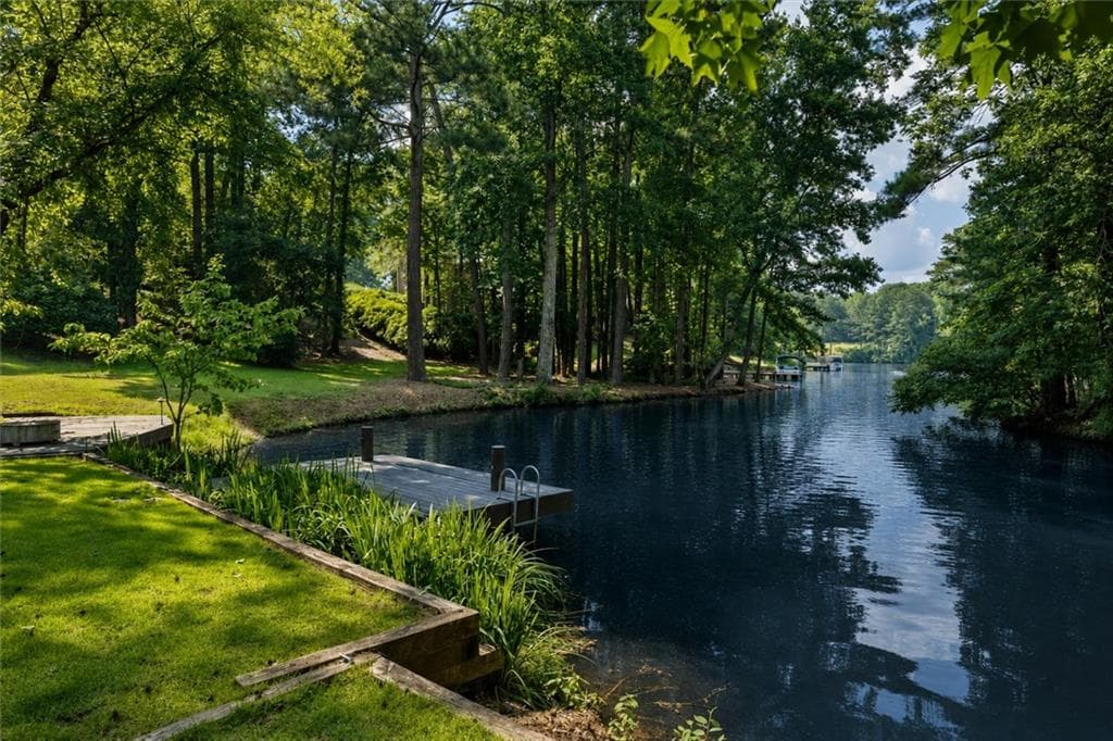 6 bedroom, 7 bathroom, 9,080 sq ft single family residence for sale at 680 Americas Cup Cove, Alpharetta, GA 30005 — photo 6
