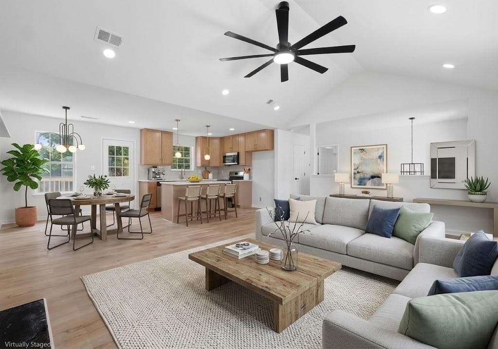 4 bedroom, 3 bathroom, 2,200 sq ft single family residence for sale at 229 Wynnwood Drive, Atlanta, GA 30310 — photo 7