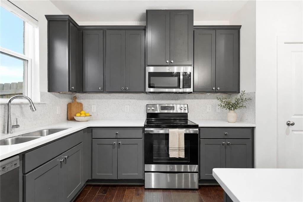 3 bedroom, 3 bathroom, 1,590 sq ft townhouse for sale at 91 Auburn Run Lane, Auburn, GA 30011 — photo 4