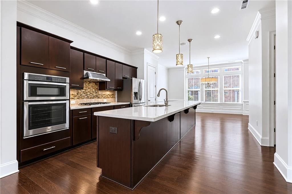 3 bedroom, 4 bathroom, 3,060 sq ft townhouse for sale at 4767 Laurel Walk, Dunwoody, GA 30338 — photo 3