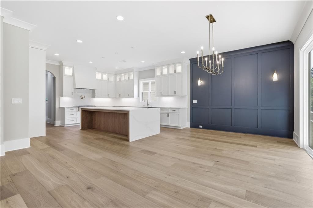5 bedroom, 5 bathroom, 4,400 sq ft single family residence for sale at 5310 West Parc Place, Cumming, GA 30040 — photo 9