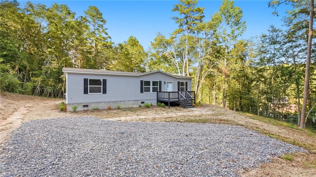 3 bedroom, 2 bathroom, 1,344 sq ft single family residence for sale at 102 Morrison Lane, Ringgold, GA 30736 — photo 2
