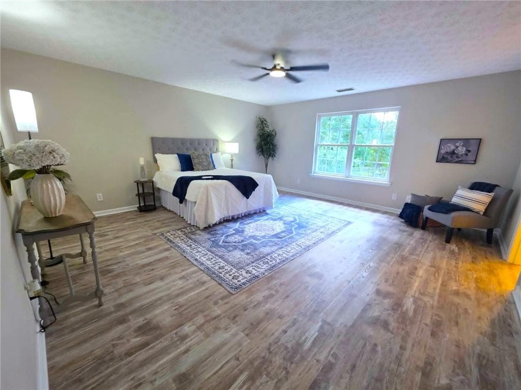 5 bedroom, 3 bathroom, 2,854 sq ft single family residence for sale at 528 Lazy River Lane, Woodstock, GA 30188 — photo 4