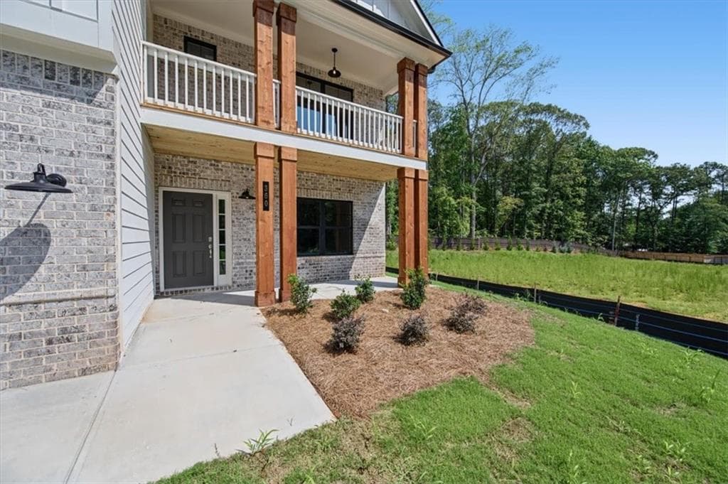 4 bedroom, 3 bathroom, 2,301 sq ft single family residence for sale at 360 Waterbluff Drive, Mableton, GA 30126 — photo 3