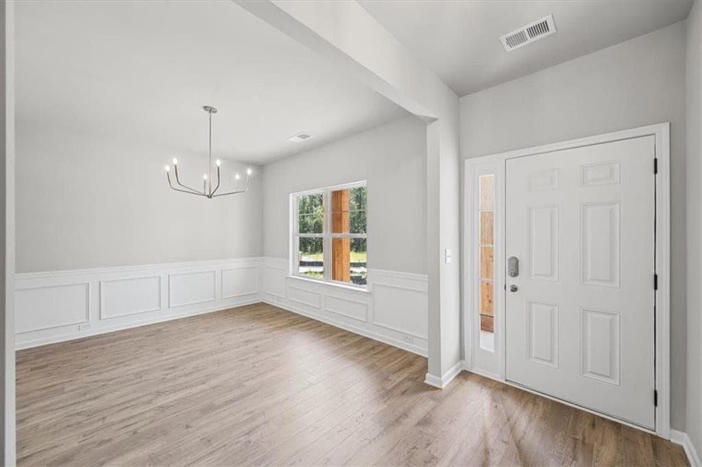 4 bedroom, 3 bathroom, 2,301 sq ft single family residence for sale at 360 Waterbluff Drive, Mableton, GA 30126 — photo 5