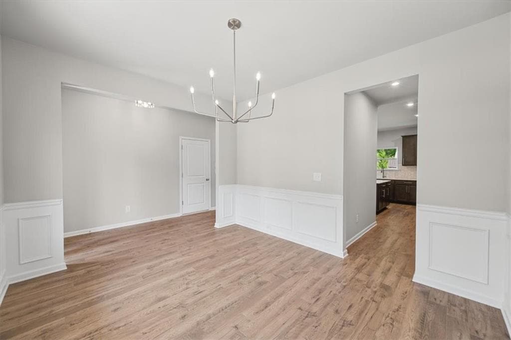 4 bedroom, 3 bathroom, 2,301 sq ft single family residence for sale at 360 Waterbluff Drive, Mableton, GA 30126 — photo 6