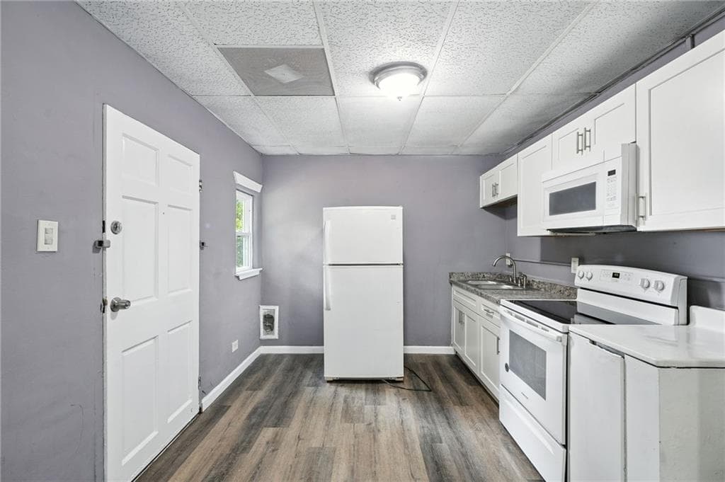 2 bedroom, 1 bathroom, 1,479 sq ft duplex for rent at 1527 Langston Avenue B, Atlanta, GA 30310 for $1,450 a month — photo 2