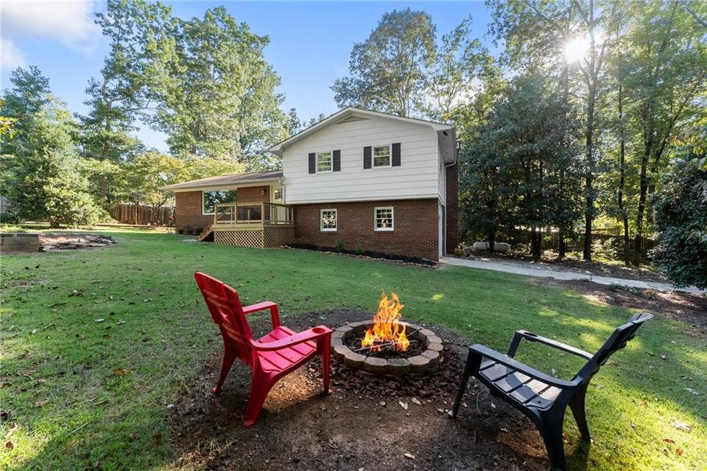 3 bedroom, 3 bathroom, 1,700 sq ft single family residence for sale at 388 Sanders Street, Clarkesville, GA 30523 — photo 10