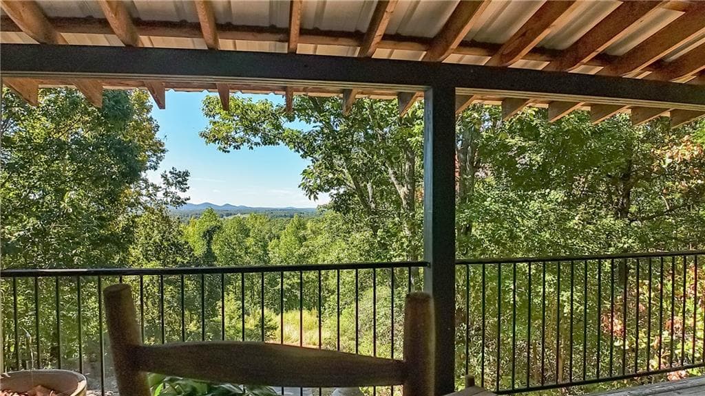 3 bedroom, 3 bathroom, 2,048 sq ft single family residence for sale at 339 Cameron Road, Cleveland, GA 30528 — photo 3