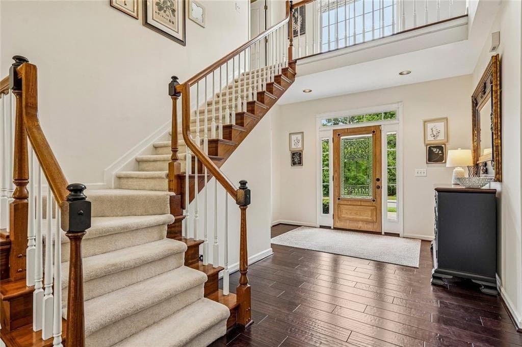 4 bedroom, 3 bathroom, 2,672 sq ft single family residence for sale at 162 St Martin Drive, Suwanee, GA 30024 — photo 5