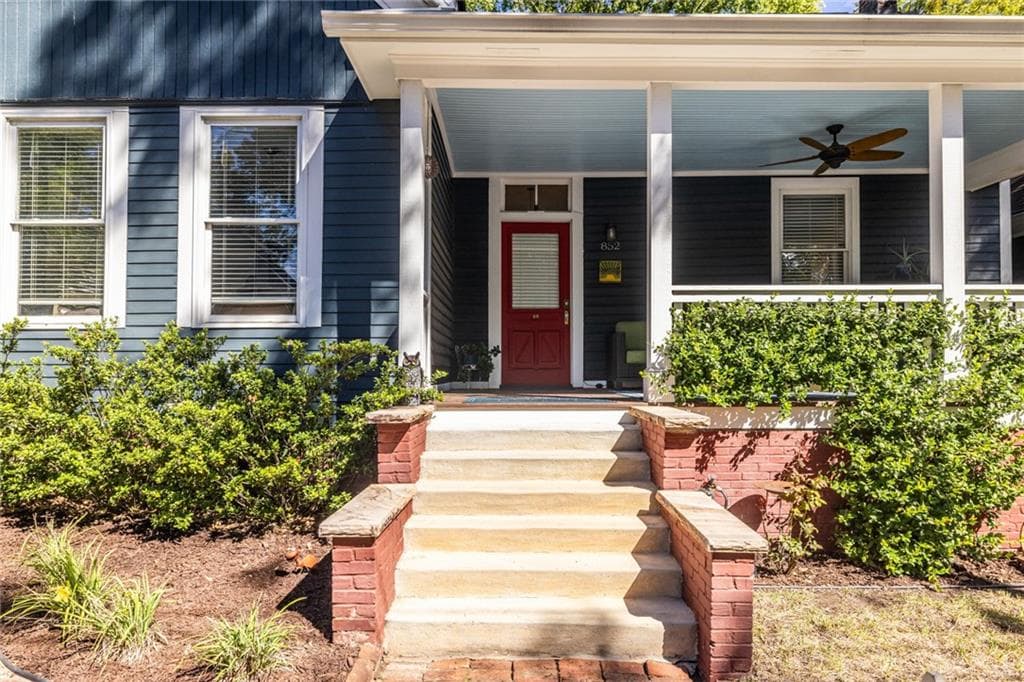 2 bedroom, 2 bathroom, 1,054 sq ft single family residence for sale at 852 Kirkwood Avenue, Atlanta, GA 30316 — photo 2