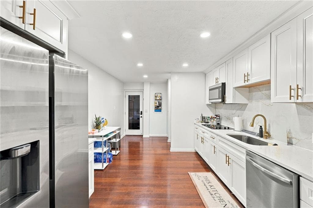 4 bedroom, 2 bathroom, 1,452 sq ft single family residence for sale at 4166 Idlevale Drive, Tucker, GA 30084 — photo 7