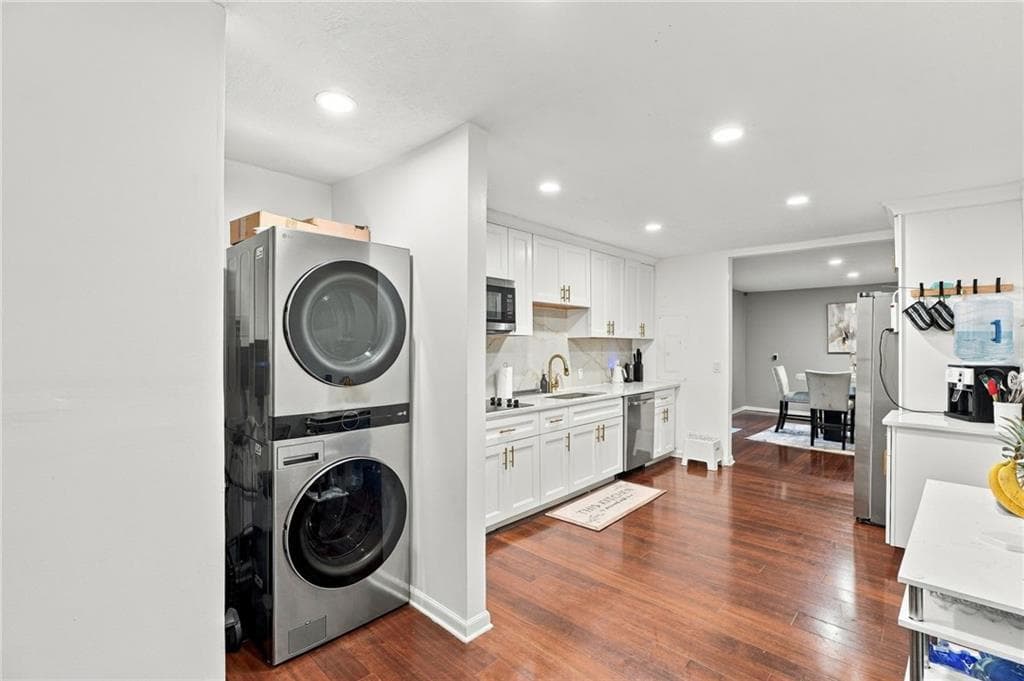 4 bedroom, 2 bathroom, 1,452 sq ft single family residence for sale at 4166 Idlevale Drive, Tucker, GA 30084 — photo 9