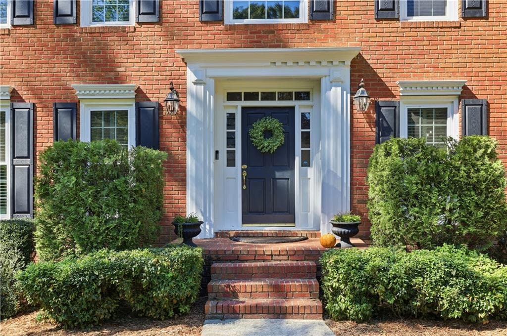 5 bedroom, 4 bathroom, 3,121 sq ft single family residence for sale at 1109 Cedar Branch Court, Marietta, GA 30064 — photo 2