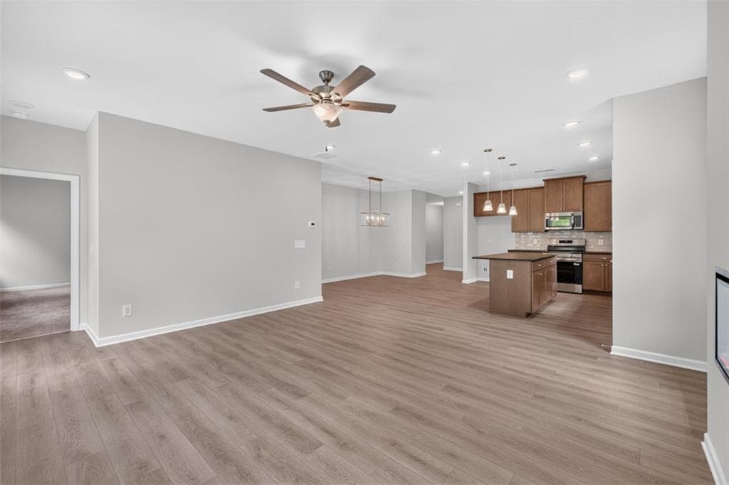3 bedroom, 2 bathroom, 1,701 sq ft single family residence for sale at 118 Summerfield Place Drive, Carrollton, GA 30117 — photo 9