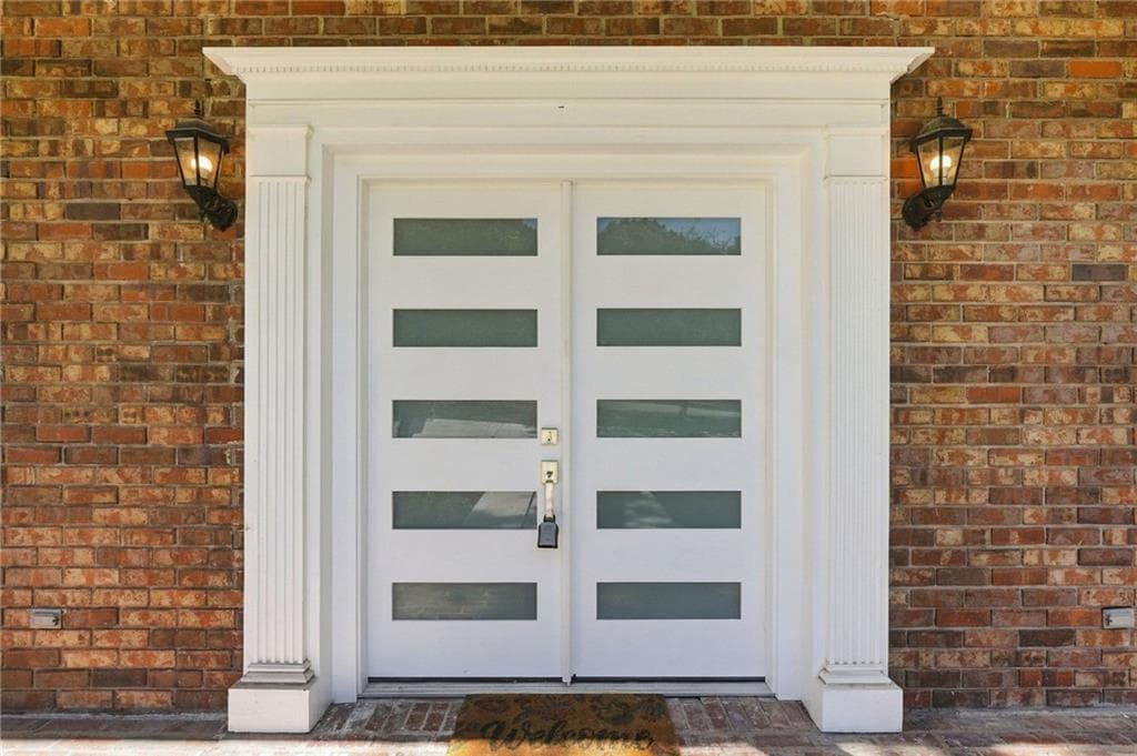 6 bedroom, 5 bathroom, 4,586 sq ft single family residence for sale at 3511 Miller Farms Lane, Peachtree Corners, GA 30096 — photo 4