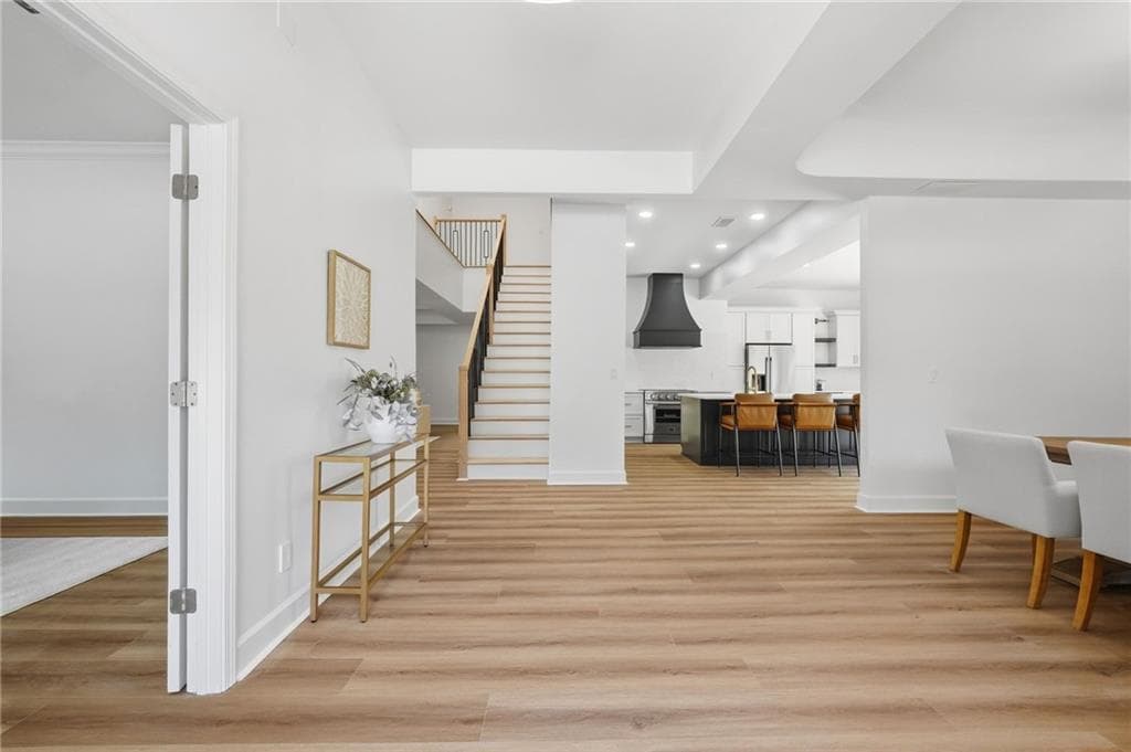 6 bedroom, 5 bathroom, 4,586 sq ft single family residence for sale at 3511 Miller Farms Lane, Peachtree Corners, GA 30096 — photo 3