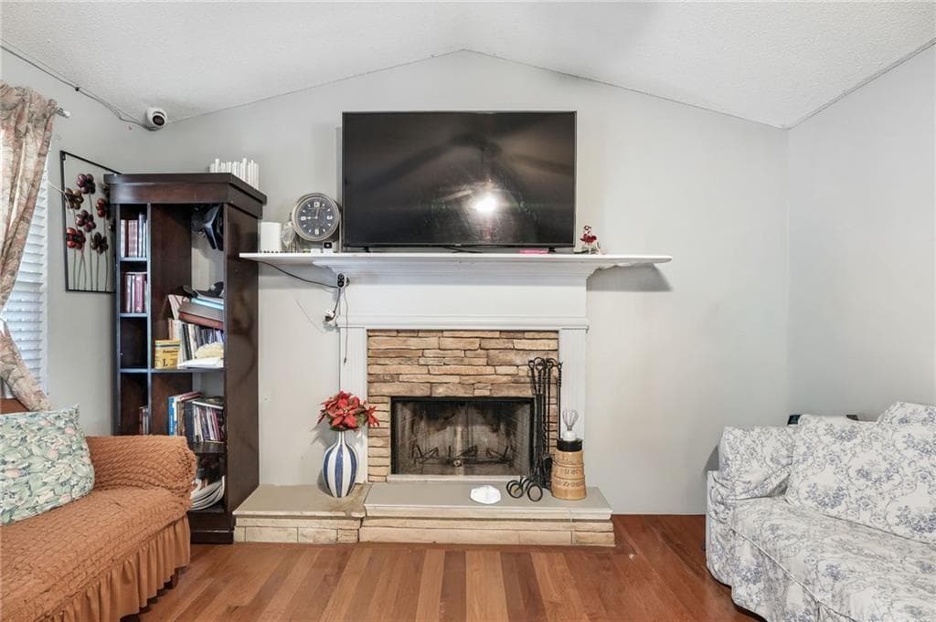 5 bedroom, 3 bathroom, 2,708 sq ft single family residence for sale at 367 Benjamin Drive, Rockmart, GA 30153 — photo 6