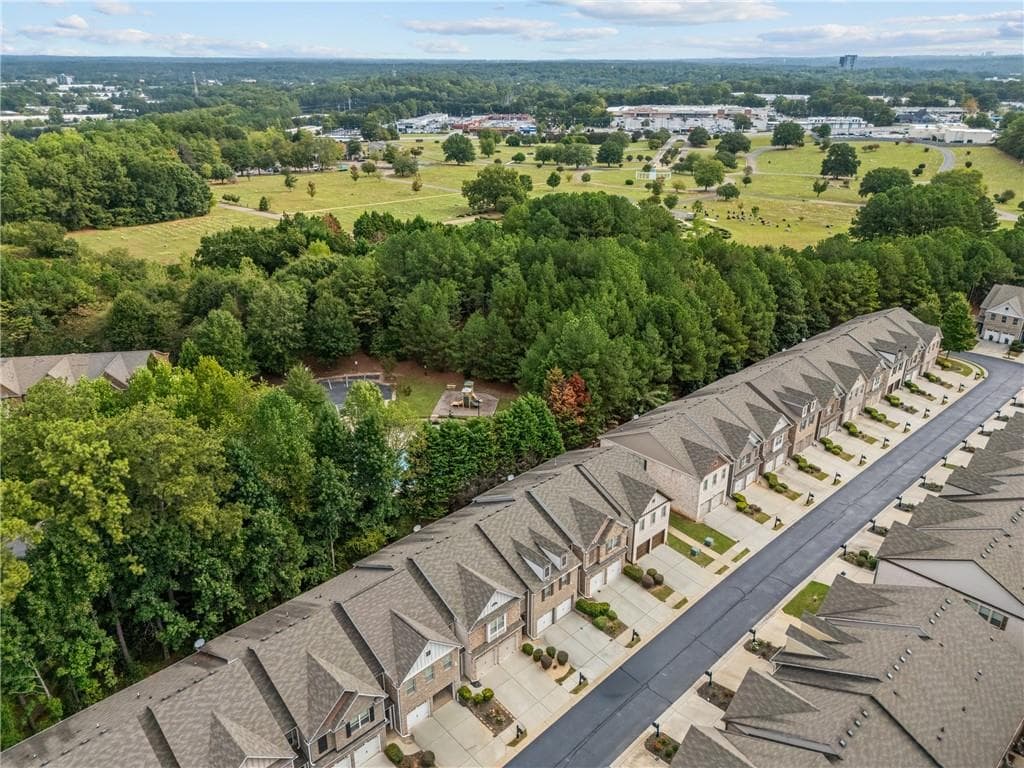 3 bedroom, 3 bathroom, 2,158 sq ft townhouse for sale at 2029 Brightleaf Way 133, Marietta, GA 30060 — photo 10