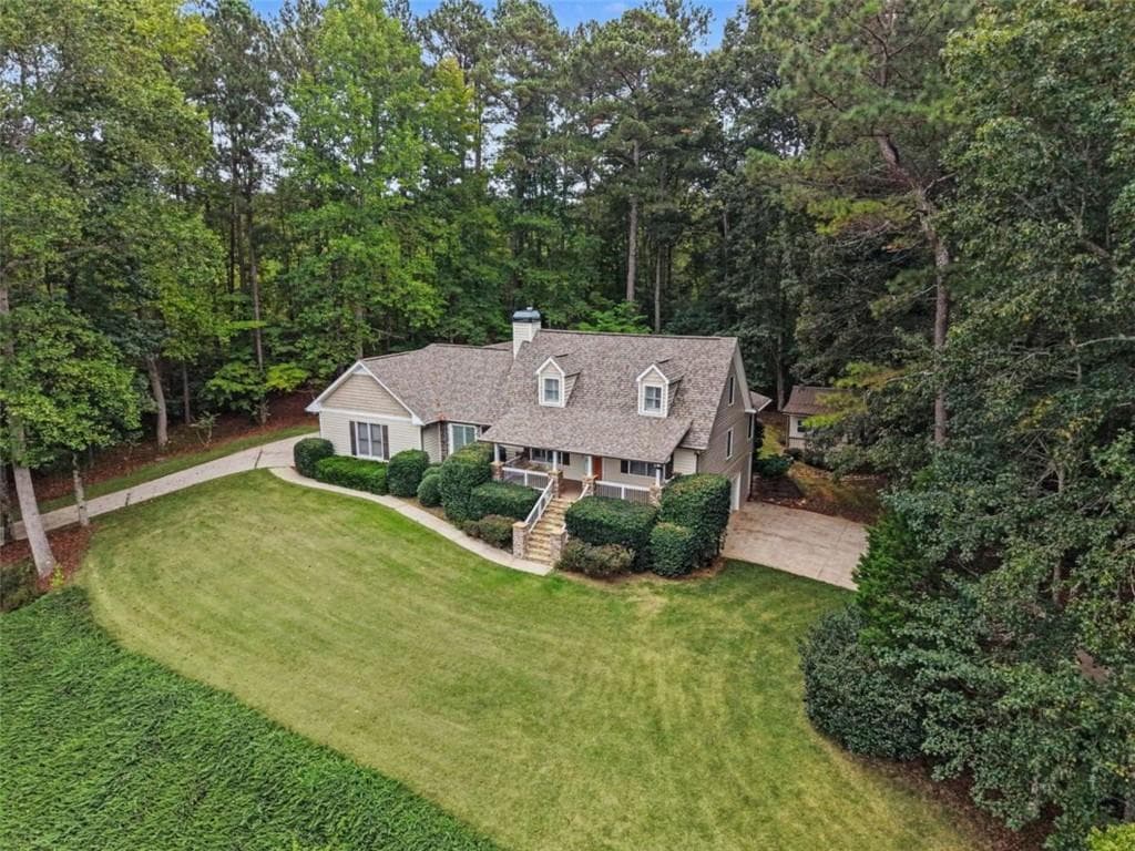 3 bedroom, 4 bathroom, 4,057 sq ft single family residence for sale at 155 Mallard Drive, Carrollton, GA 30116 — photo 2