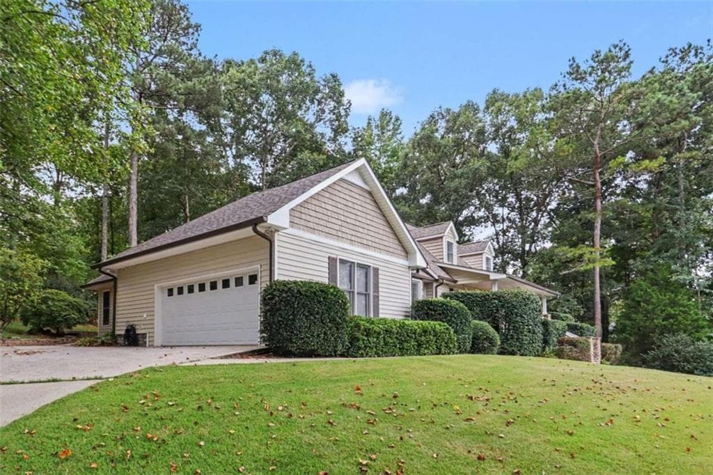 3 bedroom, 4 bathroom, 4,057 sq ft single family residence for sale at 155 Mallard Drive, Carrollton, GA 30116 — photo 5