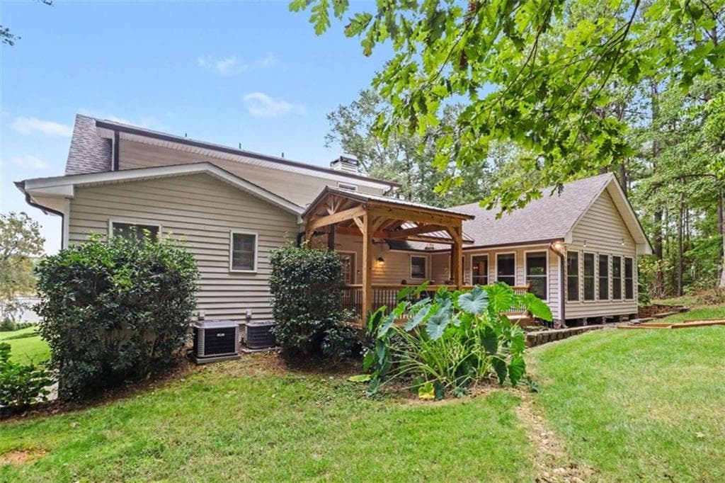 3 bedroom, 4 bathroom, 4,057 sq ft single family residence for sale at 155 Mallard Drive, Carrollton, GA 30116 — photo 8