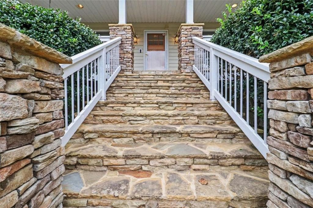 3 bedroom, 4 bathroom, 4,057 sq ft single family residence for sale at 155 Mallard Drive, Carrollton, GA 30116 — photo 10
