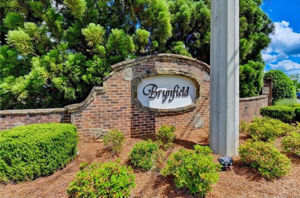 3 bedroom, 3 bathroom, 1,696 sq ft single family residence for rent at 2823 Gower Way, Suwanee, GA 30024 for $1,995 a month — photo 3