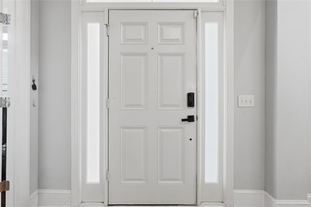 4 bedroom, 4 bathroom, 3,948 sq ft single family residence for sale at 1121 Ashton Bluff Drive, Atlanta, GA 30319 — photo 9