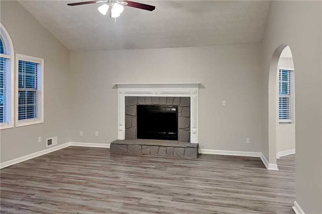 3 bedroom, 2 bathroom, 1,860 sq ft single family residence for rent at 518 Joel Court, Canton, GA 30114 for $2,395 a month — photo 3