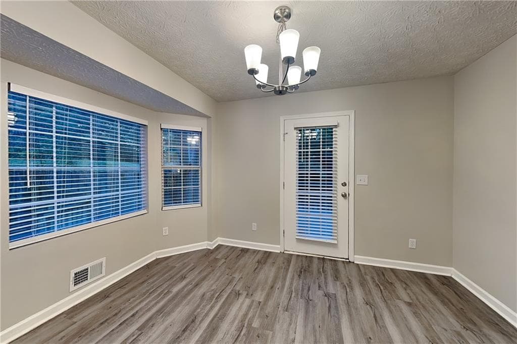 3 bedroom, 2 bathroom, 1,860 sq ft single family residence for rent at 518 Joel Court, Canton, GA 30114 for $2,395 a month — photo 5