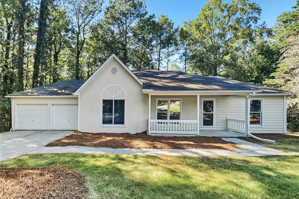 3 bedroom, 2 bathroom, 1,400 sq ft single family residence for sale at 170 W Forest Drive, Covington, GA 30016