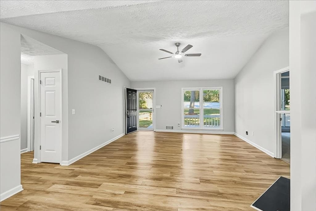 3 bedroom, 2 bathroom, 1,400 sq ft single family residence for sale at 170 W Forest Drive, Covington, GA 30016 — photo 2