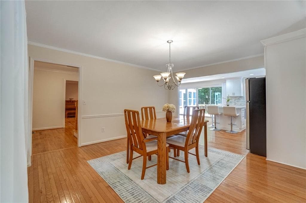 4 bedroom, 3 bathroom, 2,356 sq ft single family residence for rent at 295 Oakmere Road, Alpharetta, GA 30009 for $4,250 a month — photo 10