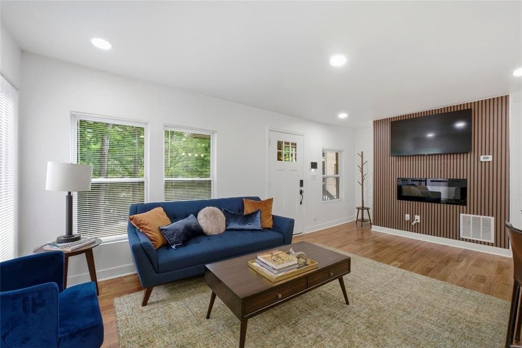 3 bedroom, 3 bathroom, 1,350 sq ft single family residence for sale at 965 Houston Mill Road, Atlanta, GA 30329 — photo 10
