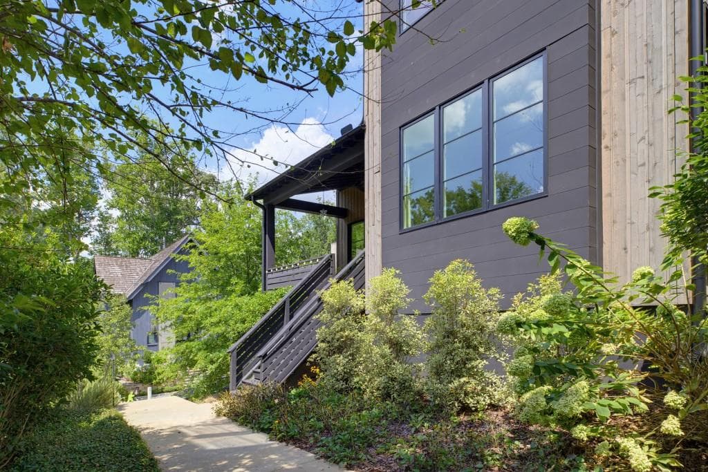 5 bedroom, 5 bathroom, 4,000 sq ft single family residence for rent at 304A Mado Lane, Chattahoochee Hills, GA 30268 for $5,500 a month — photo 3