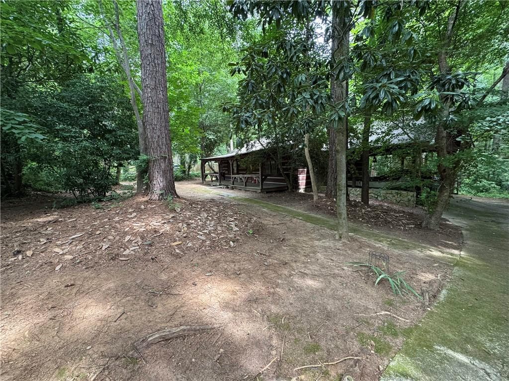 3 bedroom, 2 bathroom, 1,450 sq ft single family residence for sale at 6545 Pleasant Drive, Winston, GA 30187 — photo 3