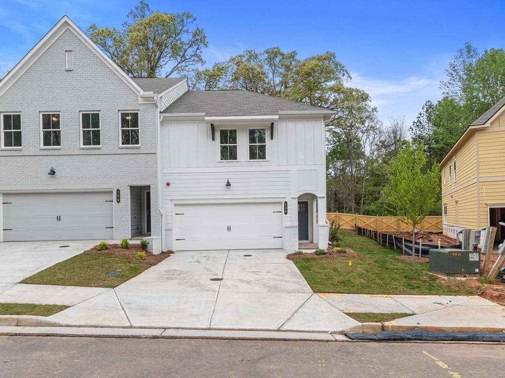 3 bedroom, 3 bathroom, 1,805 sq ft townhouse under contract at 300 Colsen Drive, Acworth, GA 30102