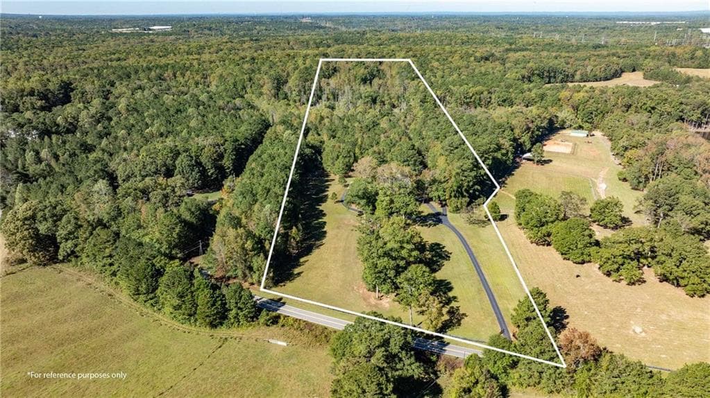 3 bedroom, 4 bathroom, 2,261 sq ft single family residence for sale at 8995 Gullatt Road, Palmetto, GA 30268 — photo 2