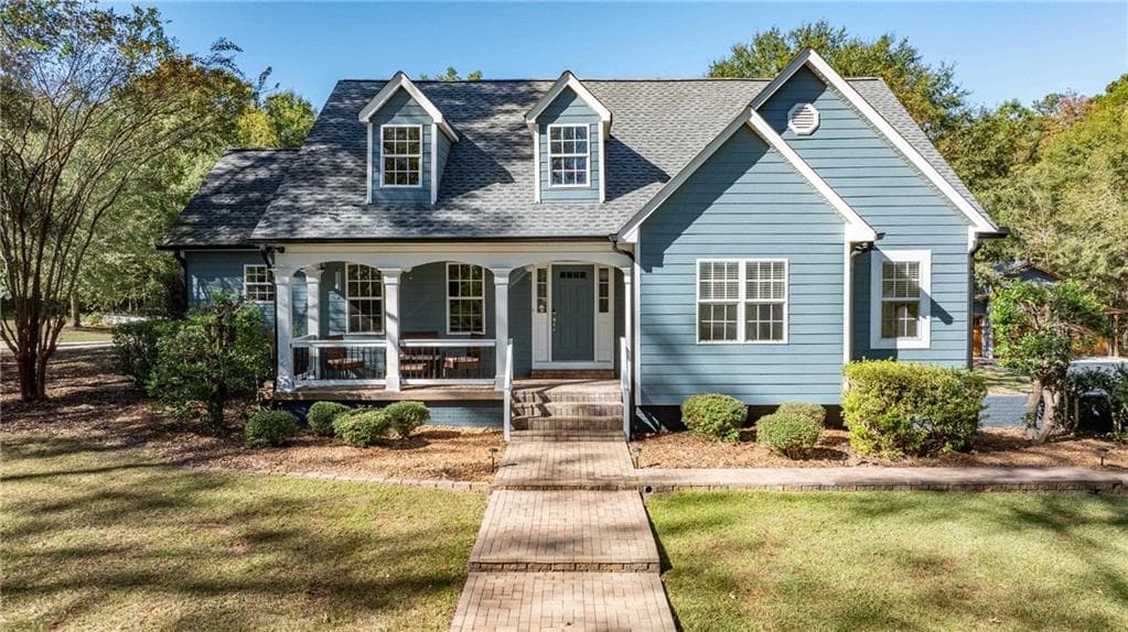 3 bedroom, 4 bathroom, 2,261 sq ft single family residence for sale at 8995 Gullatt Road, Palmetto, GA 30268 — photo 6