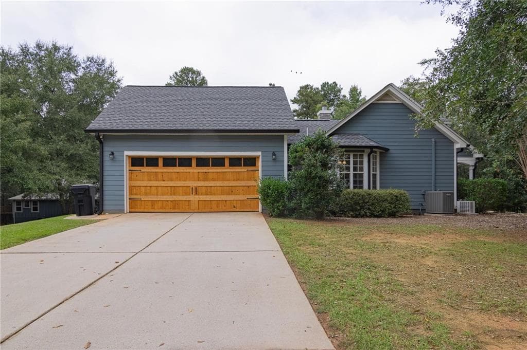 3 bedroom, 4 bathroom, 2,261 sq ft single family residence for sale at 8995 Gullatt Road, Palmetto, GA 30268 — photo 9