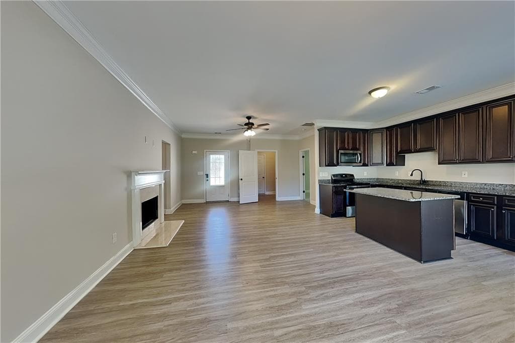 3 bedroom, 2 bathroom, 1,410 sq ft single family residence for rent at 218 Cranbrooke Drive, Dallas, GA 30157 for $1,895 a month — photo 7
