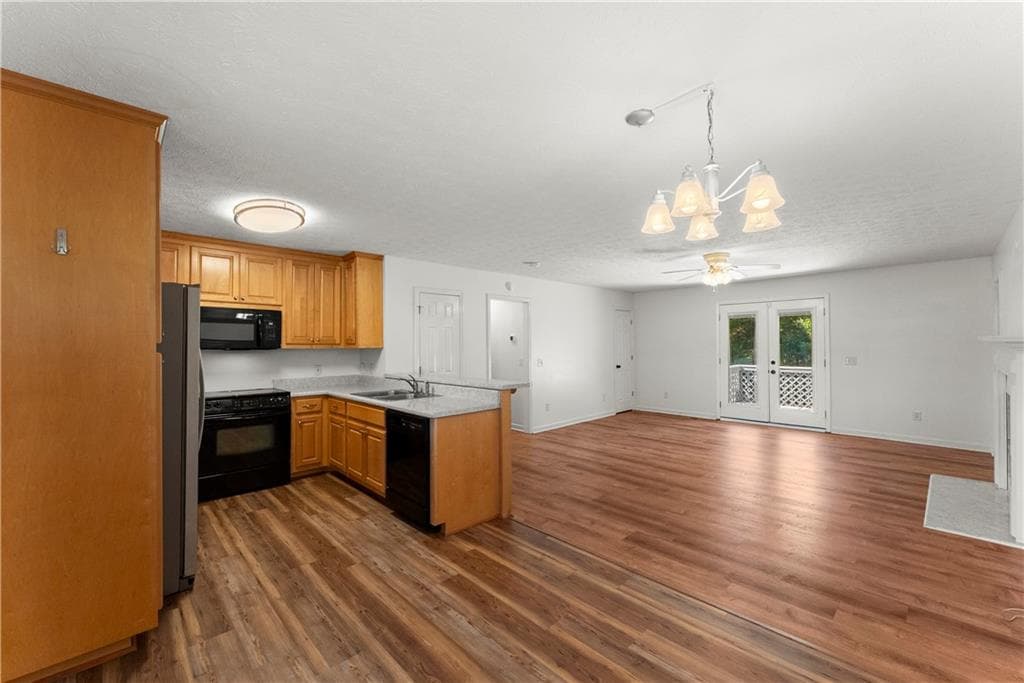 3 bedroom, 2 bathroom, 1,316 sq ft single family residence for sale at 313 Hawthorne Drive, Cleveland, GA 30528 — photo 10
