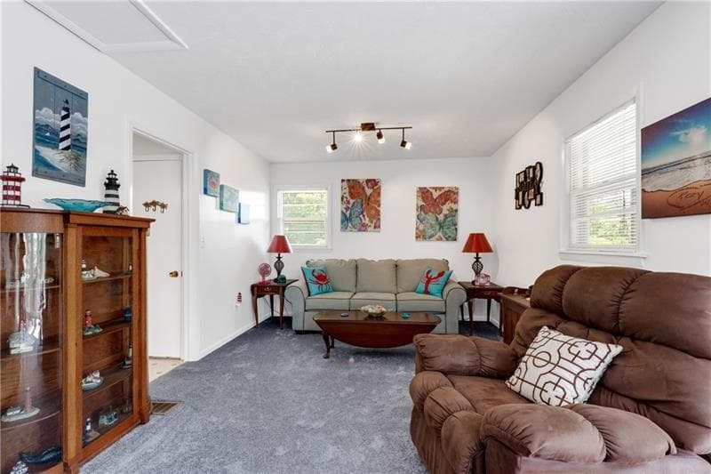 2 bedroom, 2 bathroom, 1,288 sq ft single family residence for sale at 6381 Lakeview Drive, Buford, GA 30518 — photo 7