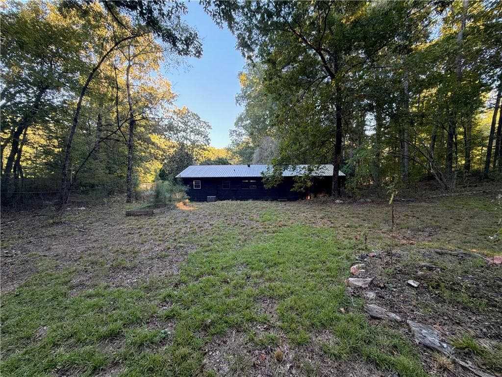 3 bedroom, 1 bathroom, 1,144 sq ft single family residence for sale at 3175 Wallace Lake Road, Douglasville, GA 30135 — photo 8