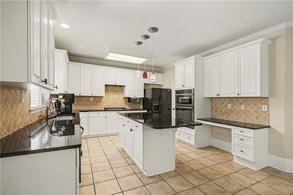 6 bedroom, 5 bathroom, 5,054 sq ft single family residence for sale at 1395 Cresthaven Lane, Lawrenceville, GA 30043 — photo 10