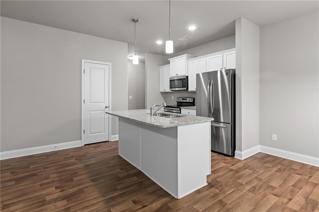 4 bedroom, 3 bathroom, 2,000 sq ft townhouse for rent at 9 Richardson Street C, Winder, GA 30680 for $2,200 a month — photo 9