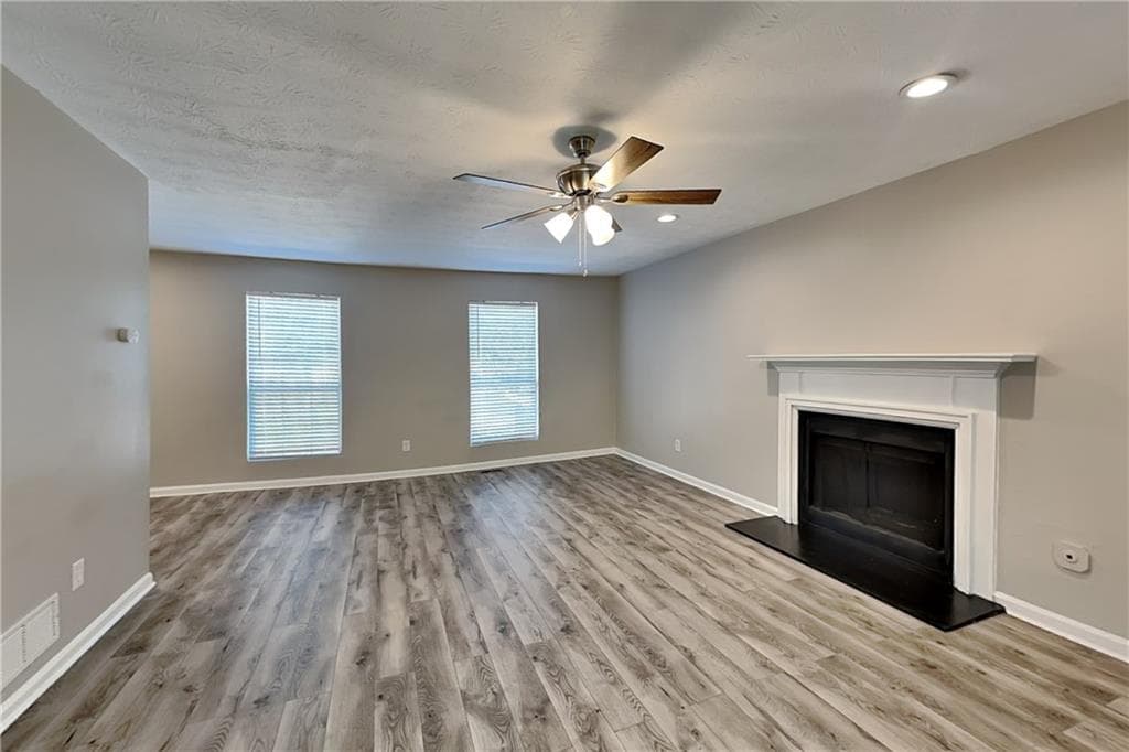 4 bedroom, 4 bathroom, 2,172 sq ft single family residence for rent at 5105 N Bridges Drive, Alpharetta, GA 30022 for $2,600 a month — photo 3
